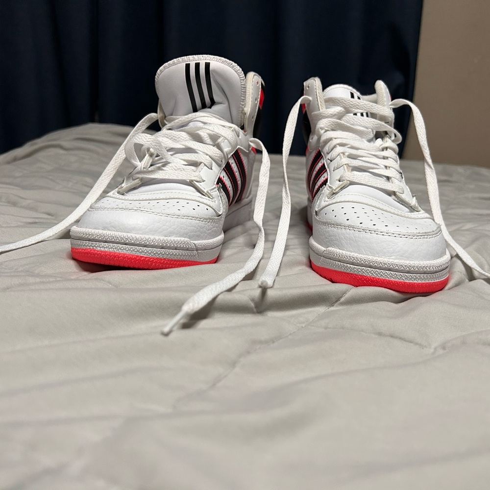 Adidas Forum Mid Sneakers – White/Red/Black